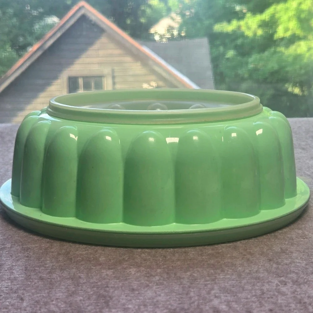 Vintage Tupperware Jel-Ring Mold 1202 Mint Green 3 Piece Set Jello Dessert Mold